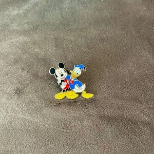 Friends are Forever Disney Parks Trading Pin_Mickey Mouse & Donald Duck